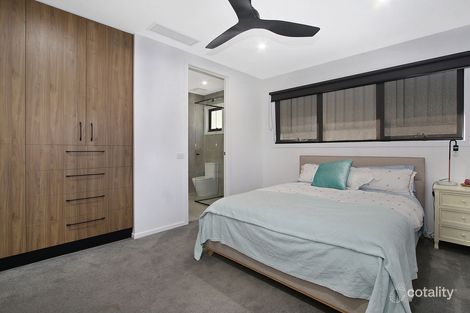 Property photo of 23 Ziebell Circuit Wodonga VIC 3690