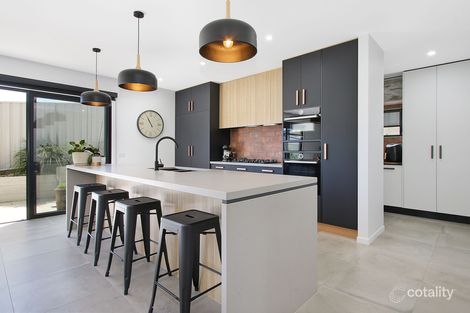 Property photo of 23 Ziebell Circuit Wodonga VIC 3690