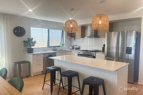 Property photo of 18 Heathcote Street Mount Duneed VIC 3217