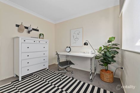 Property photo of 32 Honeyeater Place Erskine Park NSW 2759