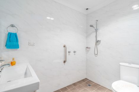 Property photo of 11 Fernlea Place Canley Heights NSW 2166