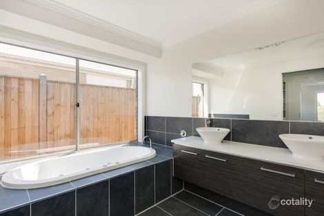 Property photo of 6 Redrock Road Wollert VIC 3750