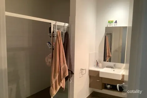 Property photo of 33 Salamander Terrace Shepparton VIC 3630