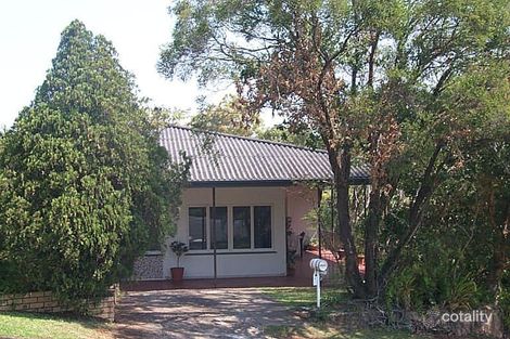 1 Castle Hill St, Holland Park West, QLD 4121