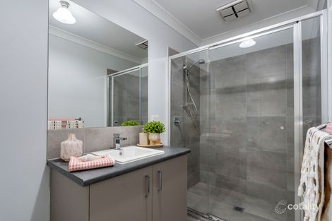 Property photo of 16 Errol Boulevard Mickleham VIC 3064