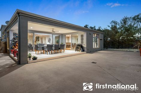 Property photo of 14 Bushlark Court Berwick VIC 3806