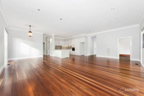 Property photo of 45 Oswin Street Kew East VIC 3102