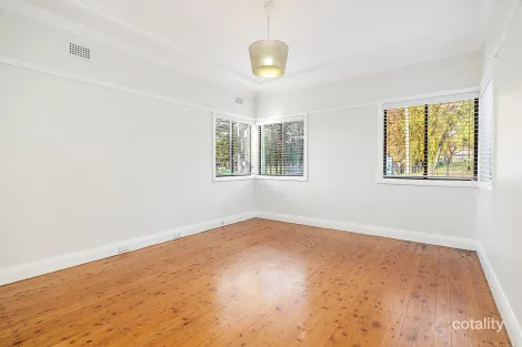 Property photo of 41 Martini Parade Lithgow NSW 2790