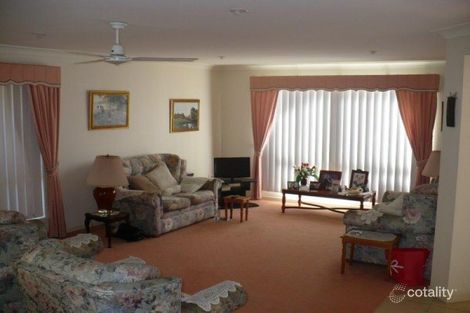 Property photo of 16 Narara Crescent Banora Point NSW 2486