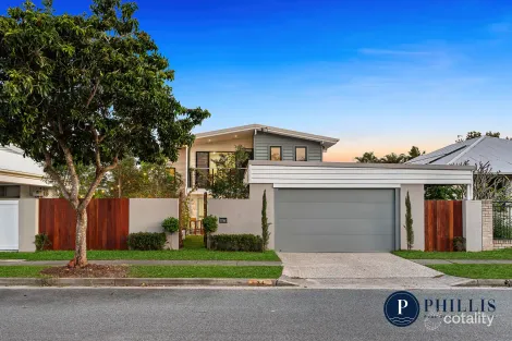 34 Errol Ave, Paradise Point, QLD 4216