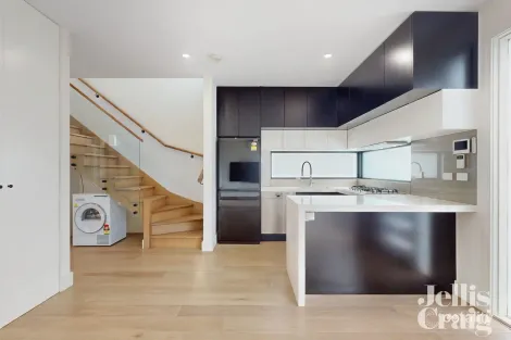 Property photo of 1/1305 Glen Huntly Road Carnegie VIC 3163