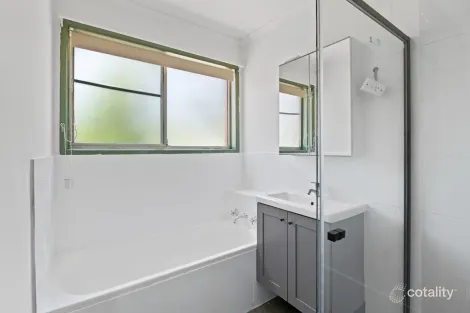 Property photo of 27 Tibbits Street Bundamba QLD 4304