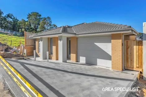 86 Thewlis Rd, Pakenham, VIC 3810