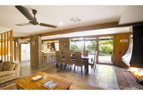 Property photo of 18 Barnsbury Road Deepdene VIC 3103