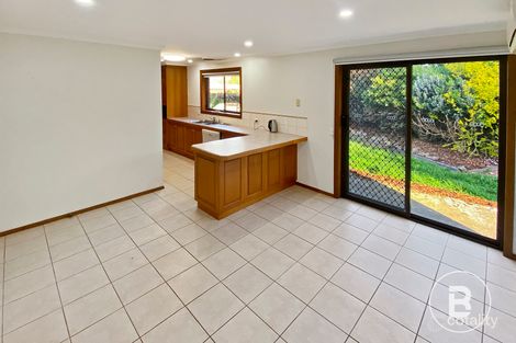 Property photo of 2 Laurine Court Wendouree VIC 3355
