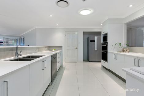 Property photo of 5 Holm Place Carindale QLD 4152