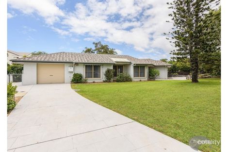 Property photo of 5 Pearson Close Arundel QLD 4214