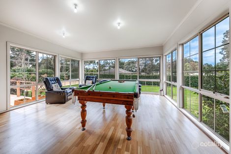 Property photo of 8 Old Farm Way Romsey VIC 3434