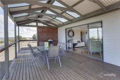 Property photo of 1 Shearwater Drive Boston SA 5607