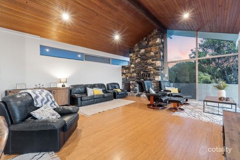 Property photo of 11 Faye Crescent Gooseberry Hill WA 6076