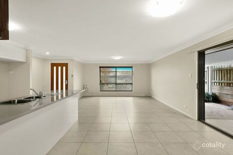 Property photo of 11/77-81 Bouganvillea Drive Middle Ridge QLD 4350