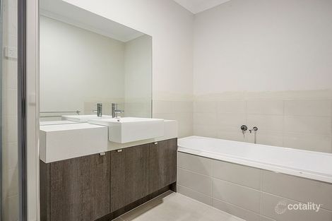 Property photo of 740 Eynesbury Road Eynesbury VIC 3338