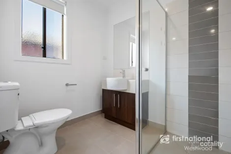 Property photo of 13 Manuka Grove Wyndham Vale VIC 3024