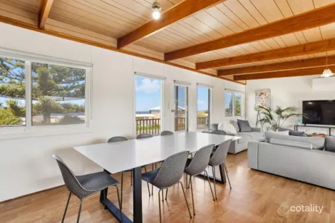 Property photo of 62 Seagull Avenue Chiton SA 5211