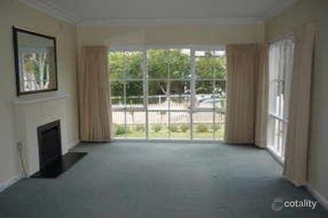Property photo of 28 Devon Drive Blackburn North VIC 3130