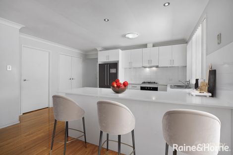 Property photo of 15 Sunrise Place Horningsea Park NSW 2171