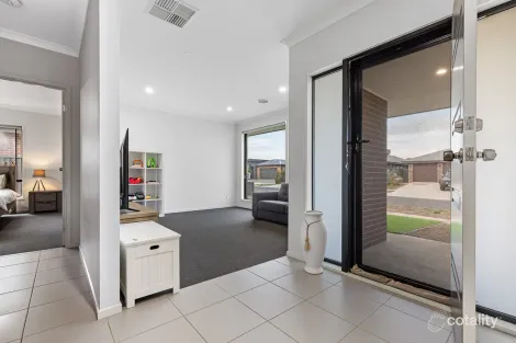 Property photo of 22 Crowther Drive Lucas VIC 3350