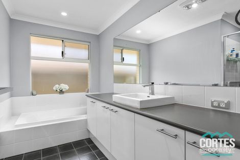 Property photo of 121 Mason Road Piara Waters WA 6112