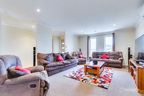 Property photo of 7 Currington Crescent Darley VIC 3340