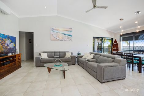 Property photo of 11 Holbourne Street Bushland Beach QLD 4818