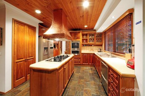 Property photo of 4 Timbertop Drive Rowville VIC 3178