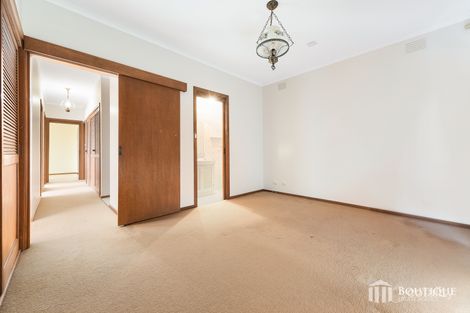 Property photo of 16 Oxford Court Dandenong North VIC 3175