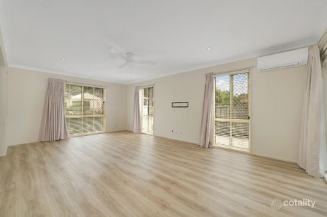 Property photo of 15 Pfeiffer Place McDowall QLD 4053