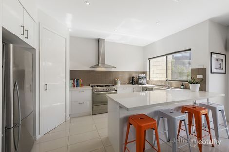 Property photo of 6/8 Moritz Street Box Hill South VIC 3128