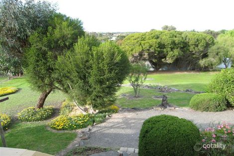 22 Coorong Cres, Encounter Bay, SA 5211