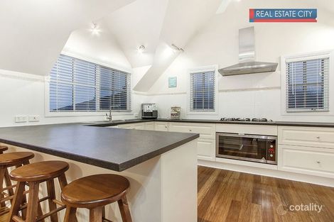 Property photo of 7 Crown Point Craigieburn VIC 3064