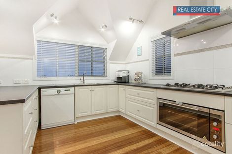 Property photo of 7 Crown Point Craigieburn VIC 3064