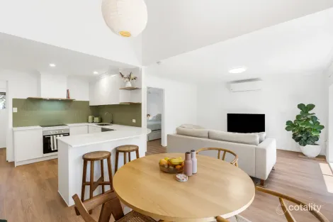 Property photo of 13/172 Barrier Reef Drive Mermaid Waters QLD 4218