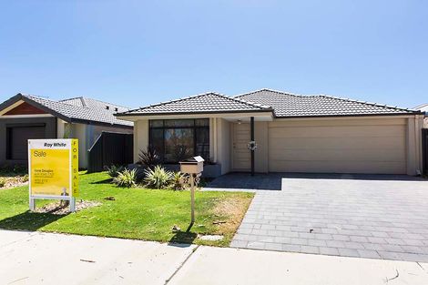 22 Sirocco Prom, Dayton, WA 6055