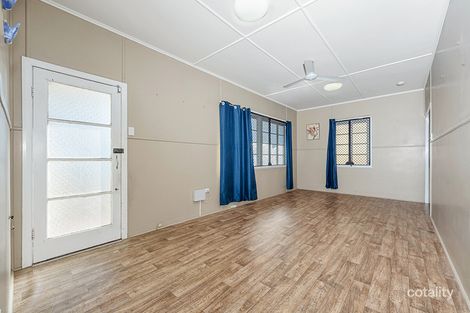 Property photo of 30 Crauford Street West End QLD 4810
