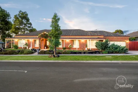 Property photo of 30 Hanna Crescent Doreen VIC 3754