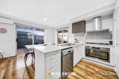 Property photo of 4 Murgese Circuit Clyde North VIC 3978