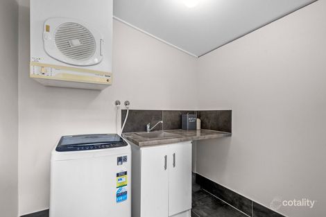 Property photo of 3 Crosshill Street Leichhardt QLD 4305