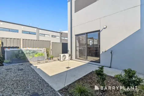 Property photo of 41 Masquerade Road Berwick VIC 3806