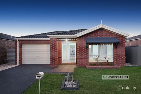 Property photo of 10 Mossman Drive Cranbourne East VIC 3977