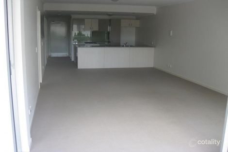 Property photo of 11/95 Clarence Road Indooroopilly QLD 4068
